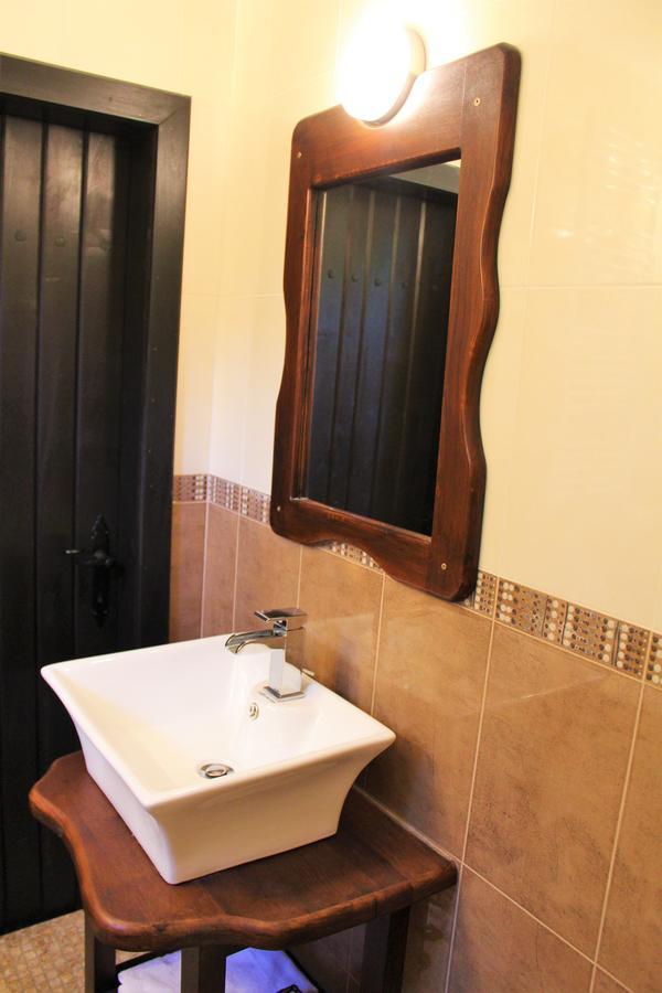 Hotel Sokay Τριάβνα Εξωτερικό φωτογραφία